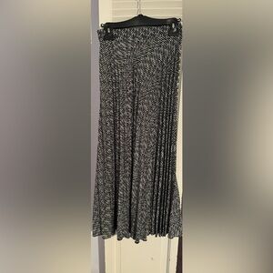 Pleated skirt, navy/white